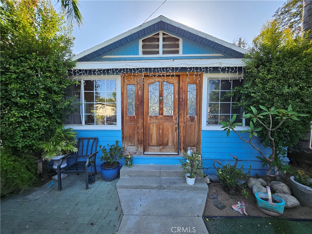 3387 Comer Avenue