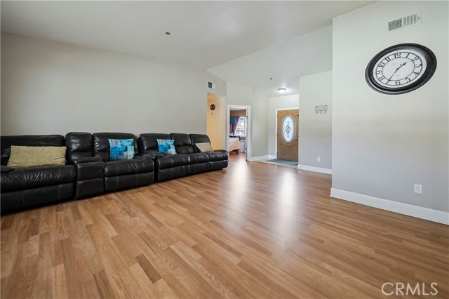 13595 West Drive, Desert Hot Springs CA: https://media.crmls.org/medias/706438dc-c326-457f-8647-91941ee3c17b.jpg