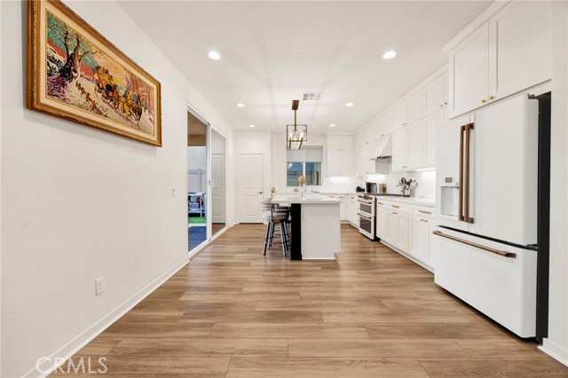 Detail Gallery Image 9 of 49 For 28427 Ascent, Saugus,  CA 91350 - 3 Beds | 3 Baths