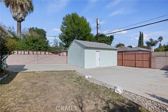 Detail Gallery Image 20 of 22 For 10342 Haskell Ave, Granada Hills,  CA 91344 - 3 Beds | 2 Baths