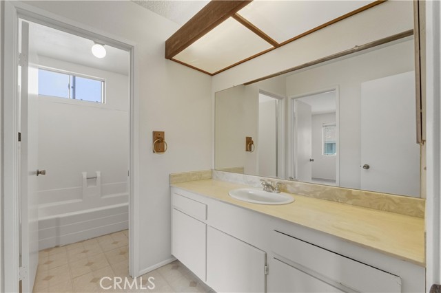 Detail Gallery Image 19 of 29 For 995 Amistad #D,  El Cajon,  CA 92019 - 2 Beds | 1 Baths