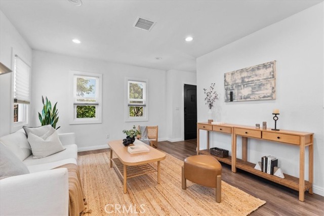 1940 Claudina Avenue, Los Angeles CA: https://media.crmls.org/medias/7065796d-2ddf-46a6-a1f6-edba5b60297d.jpg