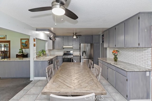 Detail Gallery Image 14 of 42 For 8676 Limestone Dr, Riverside,  CA 92504 - 3 Beds | 3 Baths