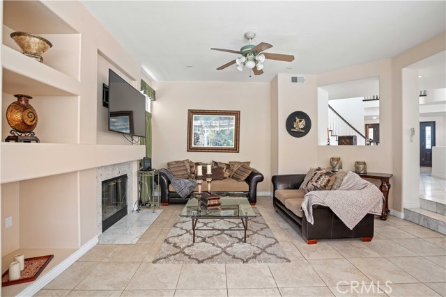 26012 Franklin Lane, Stevenson Ranch CA: https://media.crmls.org/medias/70664dd0-b678-4a5f-bc00-c74197d31f1f.jpg