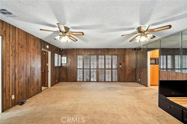 Detail Gallery Image 3 of 28 For 1612 W Poplar St, Compton,  CA 90220 - 3 Beds | 2 Baths