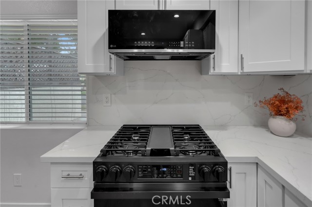 4032 Elsa Street, Lakewood CA: https://media.crmls.org/medias/7067d89f-824c-4672-bdcd-301f577a00ea.jpg