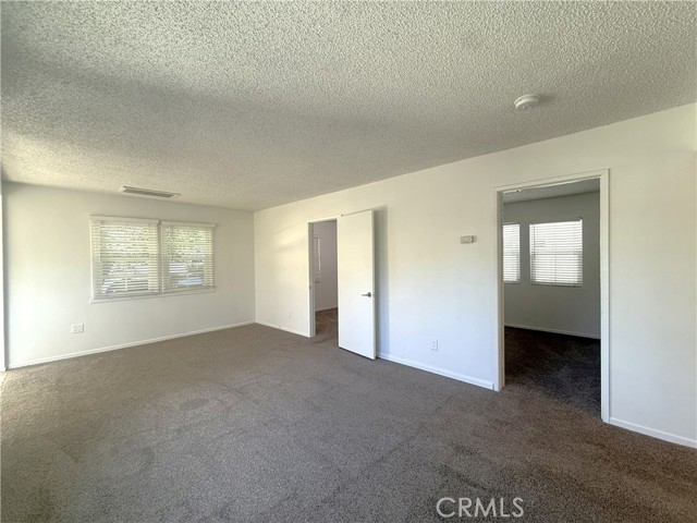 Detail Gallery Image 8 of 17 For 10358 Eldora Ave, Sunland,  CA 91040 - 2 Beds | 2 Baths