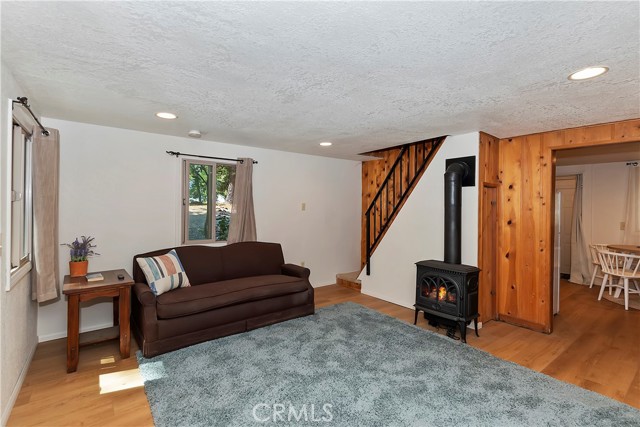 Detail Gallery Image 7 of 29 For 25867 Mile Pine Rd, Twin Peaks,  CA 92391 - 1 Beds | 1 Baths