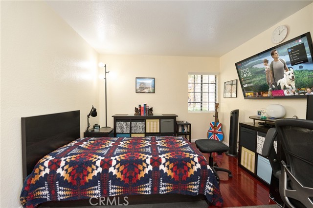 25591 Indian Hill Lane, Laguna Hills CA: https://media.crmls.org/medias/7068d49e-ea4a-4ce9-a31d-5ffbe0cf7570.jpg