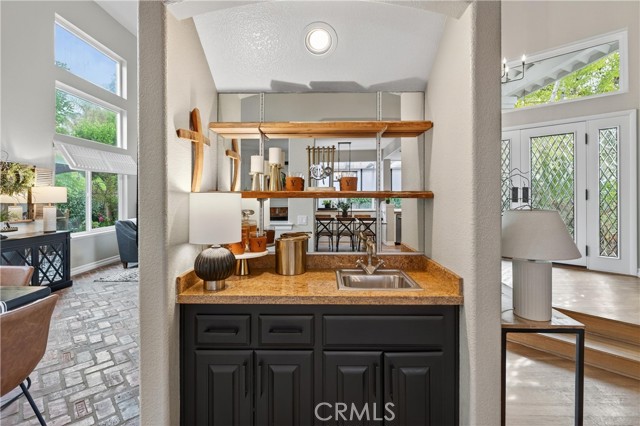 Detail Gallery Image 17 of 75 For 21352 Silvertree Lane, Rancho Santa Margarita,  CA 92679 - 4 Beds | 2/1 Baths