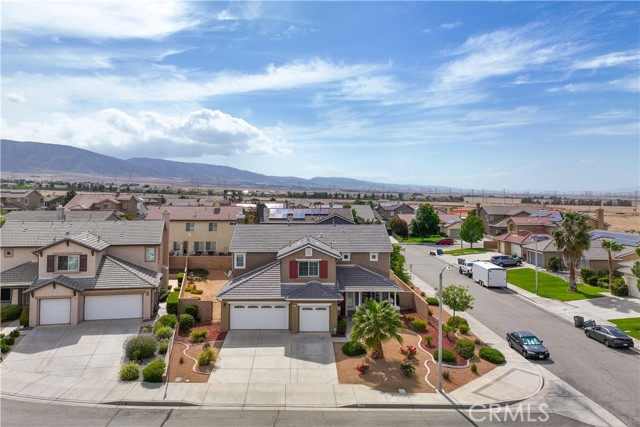42639 Biscay, Lancaster CA: https://media.crmls.org/medias/706959c8-f708-4fc1-be60-680a8c6ac06e.jpg