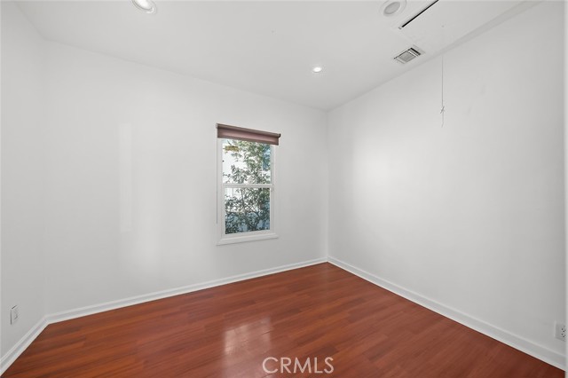 Detail Gallery Image 7 of 28 For 1339 W Temple St, Echo Park,  CA 90026 - 2 Beds | 2 Baths