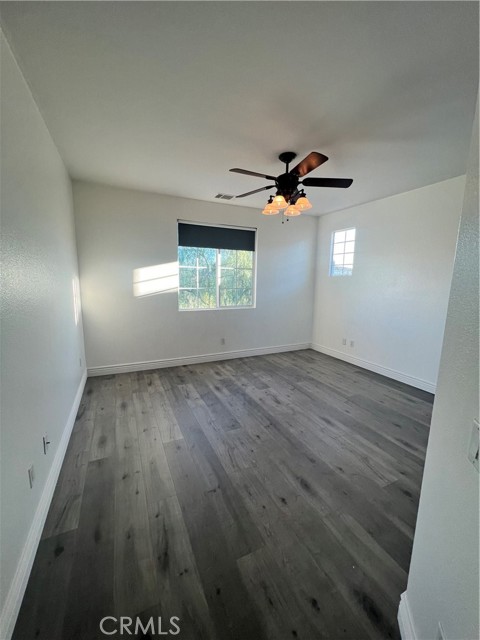 Detail Gallery Image 10 of 34 For 53051 Imperial, Lake Elsinore,  CA 92532 - 4 Beds | 2/1 Baths