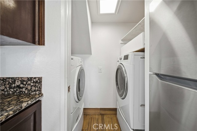 Detail Gallery Image 9 of 22 For 9047 Langdon Ave #6,  North Hills,  CA 91343 - 2 Beds | 2 Baths