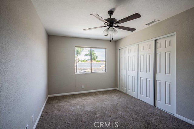 Detail Gallery Image 14 of 40 For 22062 Tumbleweed Dr, Canyon Lake,  CA 92587 - 4 Beds | 2/1 Baths