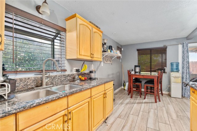 Detail Gallery Image 9 of 30 For 645 E King St, Rialto,  CA 92376 - 4 Beds | 2 Baths