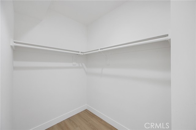 Detail Gallery Image 21 of 33 For 14422 Tiara #1/2,  Van Nuys,  CA 91401 - 5 Beds | 5 Baths