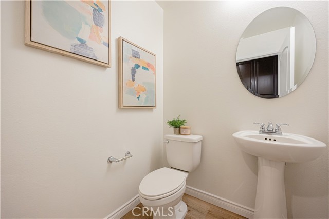 Detail Gallery Image 12 of 29 For 94 Hedge Bloom, Irvine,  CA 92618 - 3 Beds | 2/1 Baths