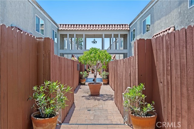 Detail Gallery Image 5 of 28 For 888 Victor Ave #9,  Inglewood,  CA 90302 - 2 Beds | 1/1 Baths