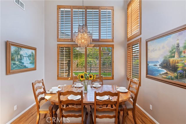 16462 Sun Summit Drive, Riverside CA: https://media.crmls.org/medias/706ea598-5726-4cbe-9033-6fd892adc38c.jpg
