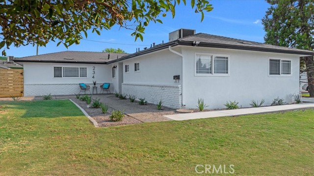 Detail Gallery Image 1 of 1 For 234 5th St, Clovis,  CA 93612 - 4 Beds | 2 Baths