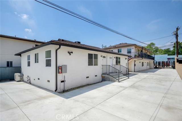 Detail Gallery Image 1 of 15 For 1007 W Angeleno Ave #102,  Burbank,  CA 91506 - 1 Beds | 1 Baths