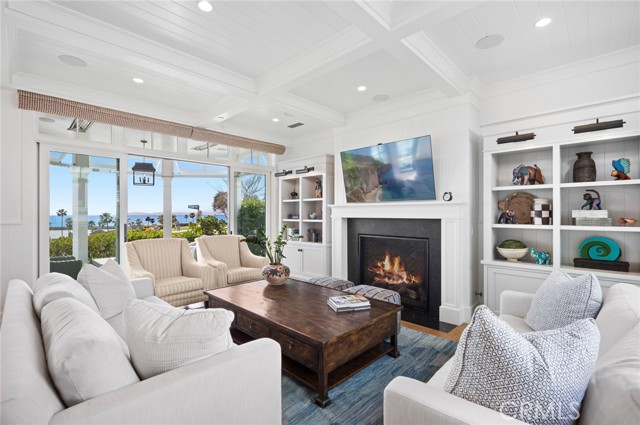 Detail Gallery Image 9 of 47 For 3000 Ocean Bld, Corona Del Mar,  CA 92625 - 5 Beds | 5/2 Baths