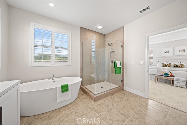 146 Tomahawk, Irvine CA: https://media.crmls.org/medias/706f7c60-9f91-4cca-b1f9-5230b407d80f.jpg