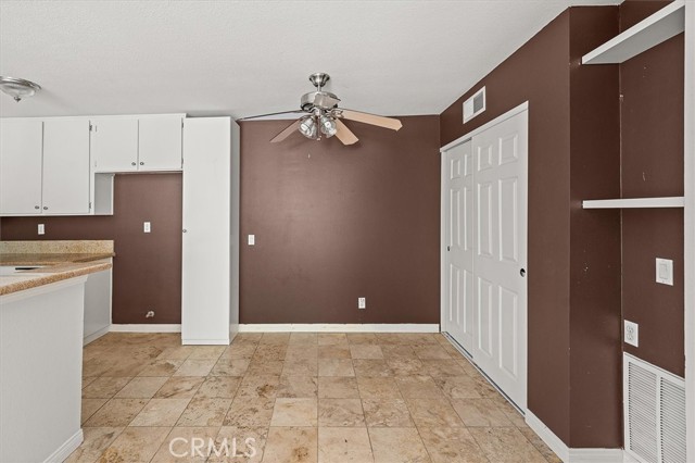 Detail Gallery Image 9 of 22 For 18808 Mandan St #302,  Canyon Country,  CA 91351 - 1 Beds | 1 Baths
