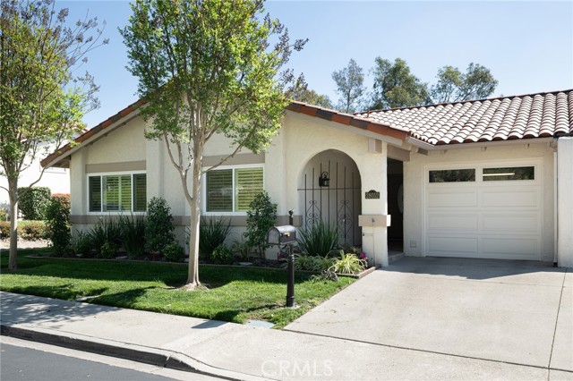 Detail Gallery Image 2 of 66 For 28052 via Congora, Mission Viejo,  CA 92692 - 2 Beds | 1/1 Baths