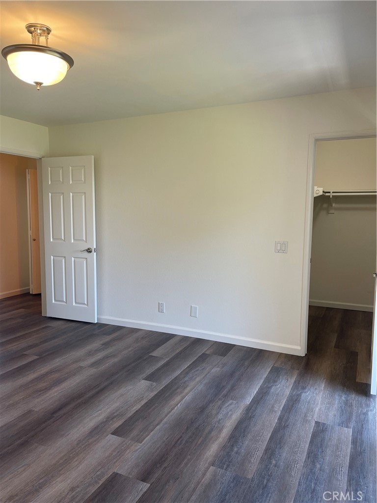 MLS #OC25252028 image #5