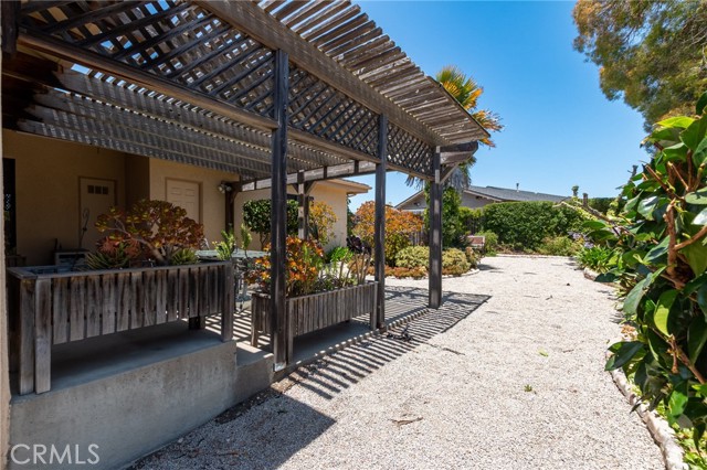 250 Coral Court, Pismo Beach CA: https://media.crmls.org/medias/70726caf-3144-4f76-b114-59a2c17f10e9.jpg