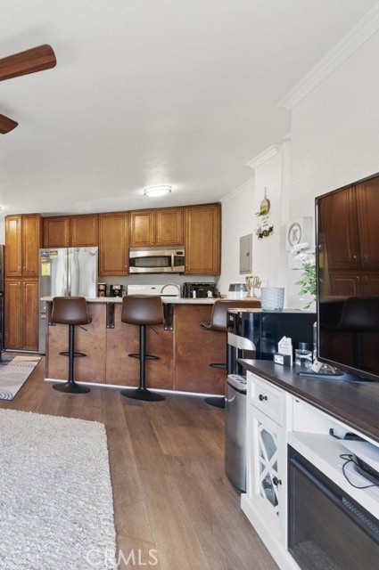 Detail Gallery Image 2 of 14 For 142 Dean Dr, Santa Paula,  CA 93060 - 2 Beds | 1 Baths