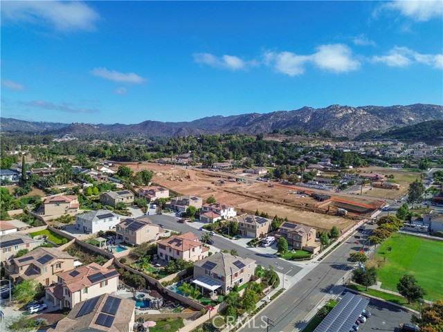 2031 Wagon Wheel Court, Escondido CA: https://media.crmls.org/medias/7074cf76-157d-453e-b5d3-7c4d0c6d17a2.jpg