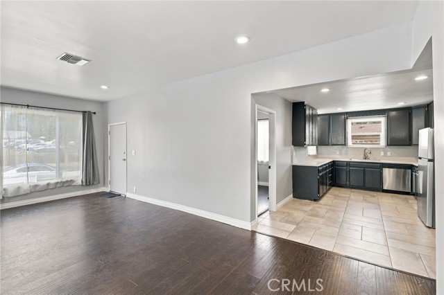 70 W Claremont St photo 12