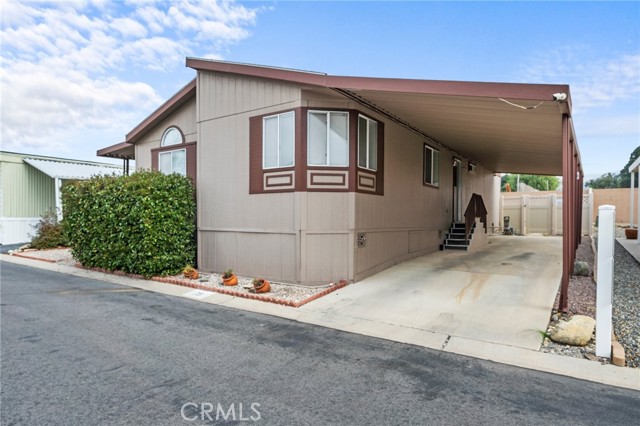 Detail Gallery Image 5 of 33 For 2140 Mentone Blvd. #73,  Mentone,  CA 92359 - 3 Beds | 2 Baths