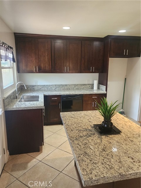 14550 Plantana Drive, La Mirada CA: https://media.crmls.org/medias/7075786e-17ca-4474-b56f-225692dc5bd2.jpg