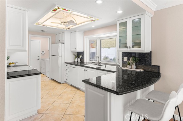 651 Lemke Drive, Placentia CA: https://media.crmls.org/medias/7075bfdc-c8cd-4442-9302-2b3cc87a858e.jpg