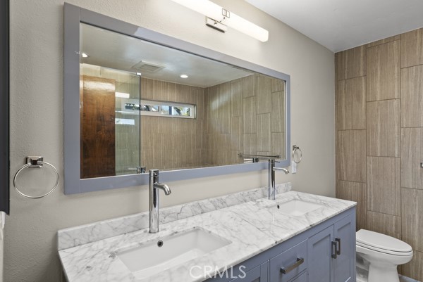 Detail Gallery Image 50 of 67 For 9514 Oakridge Pl, Chatsworth,  CA 91311 - 6 Beds | 6 Baths