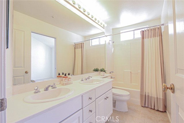 Detail Gallery Image 37 of 45 For 12711 Trent Jones Ln, Tustin,  CA 92782 - 3 Beds | 2/1 Baths