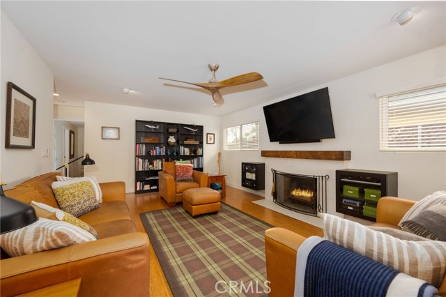 6017 Carnegie Street, San Diego CA: https://media.crmls.org/medias/70769a0f-cb9a-419a-ab56-d6ee487549a3.jpg