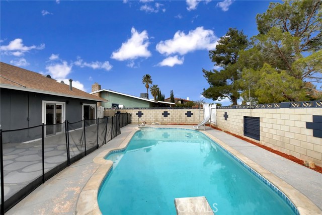 Detail Gallery Image 34 of 54 For 13928 Burning Tree, Victorville,  CA 92395 - 4 Beds | 2 Baths