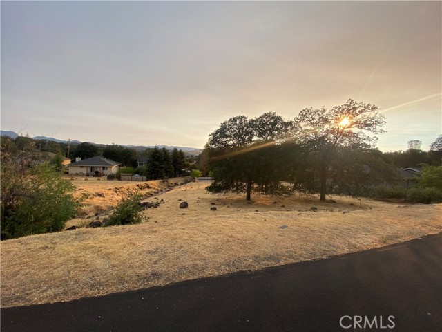Detail Gallery Image 2 of 3 For 18765 Oak Grove Rd, Hidden Valley Lake,  CA 95467 - – Beds | – Baths