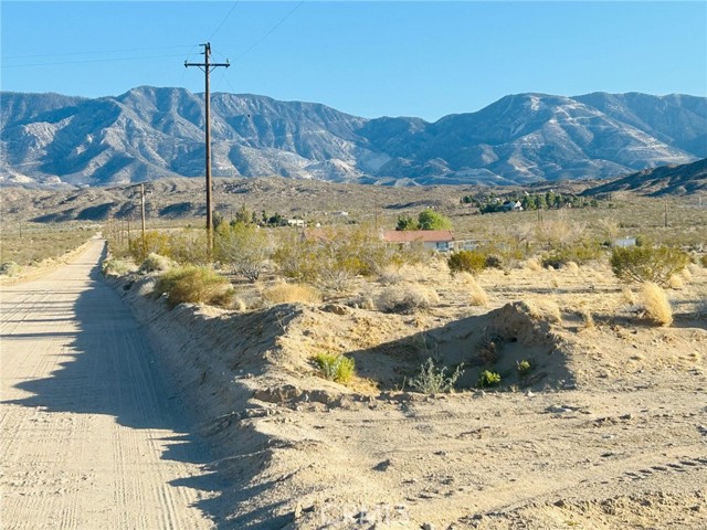 Detail Gallery Image 1 of 9 For 9 Midway Ave, Lucerne Valley,  CA 92356 - – Beds | – Baths