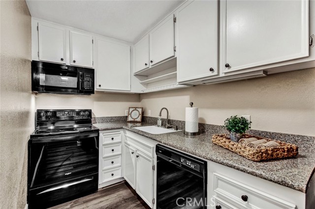 Image 12 for 420 Villa CT #105