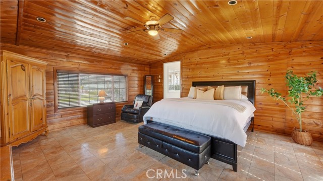 Detail Gallery Image 22 of 39 For 400 N Peach Knl, Anaheim,  CA 92805 - 4 Beds | 2 Baths