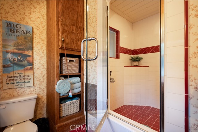 43811 Canyon Crest Drive, Big Bear Lake CA: https://media.crmls.org/medias/707a3b1a-245a-432c-b8da-37b3c7a82342.jpg