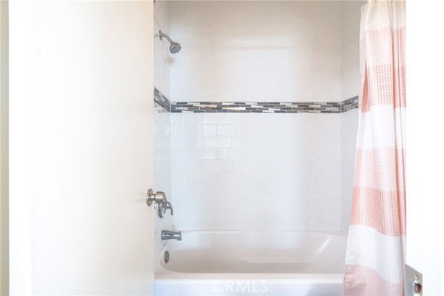 Detail Gallery Image 31 of 42 For 13526 La Jolla Cir #207-D,  La Mirada,  CA 90638 - 2 Beds | 2 Baths