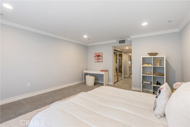 1417 S. Westgate, Los Angeles CA: https://media.crmls.org/medias/707b6f49-b5fb-45a3-82ec-03dd1b6a9df8.jpg