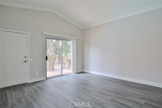 Detail Gallery Image 2 of 32 For 768 La Tierra St #I201,  Corona,  CA 92879 - 2 Beds | 2 Baths